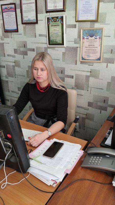 Правильная отчётность - основа доверия: Общественная палата ЛНР на вебинаре Минюста России Правильная отчётность - основа доверия: Общественная палата ЛНР на вебинаре Минюста России