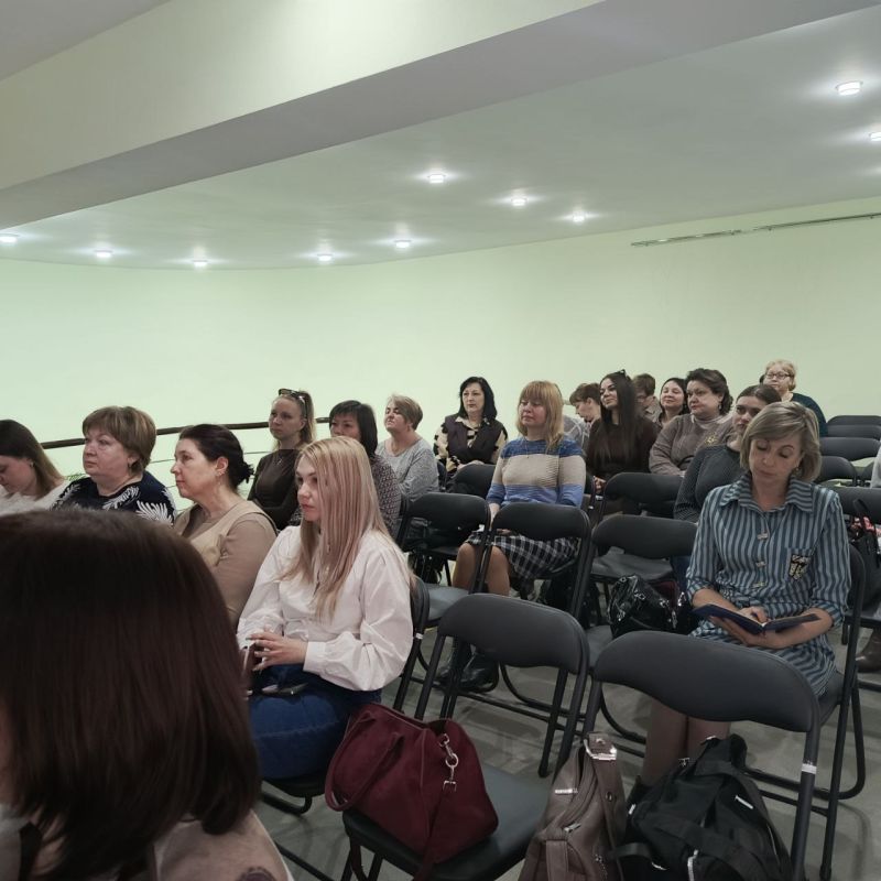 В Краснодоне состоялось профилактическое мероприятие для представителей учебных учреждений муниципального округа В Краснодоне состоялось профилактическое мероприятие для представителей учебных учреждений муниципального округа