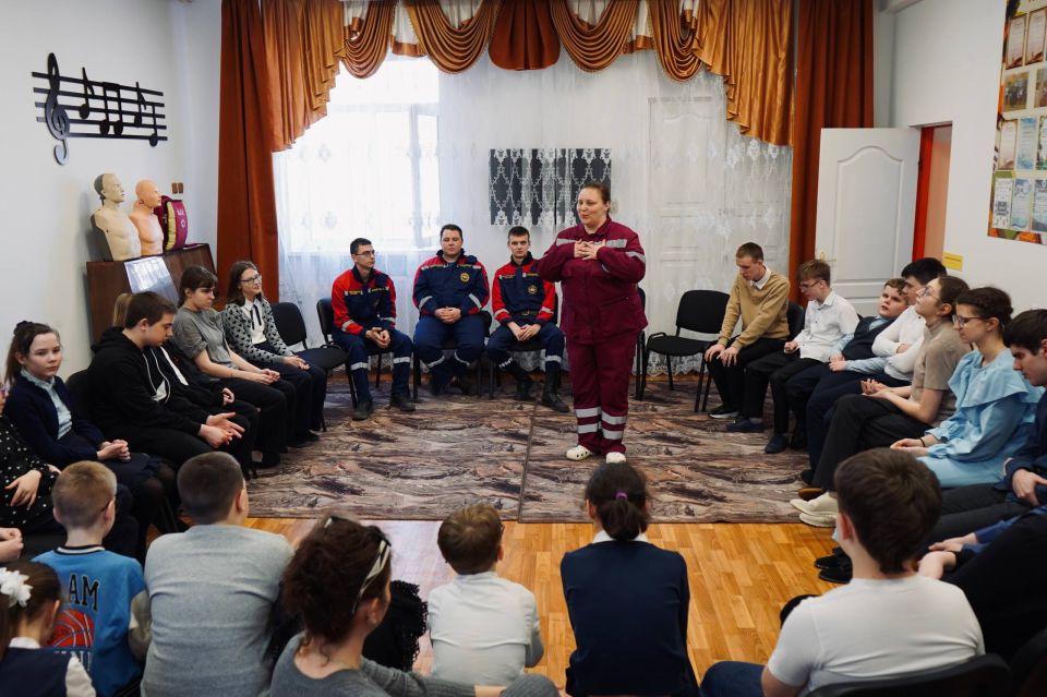 Мастер-класс по оказанию первой помощи для слепых и слабовидящих детей Мастер-класс по оказанию первой помощи для слепых и слабовидящих детей