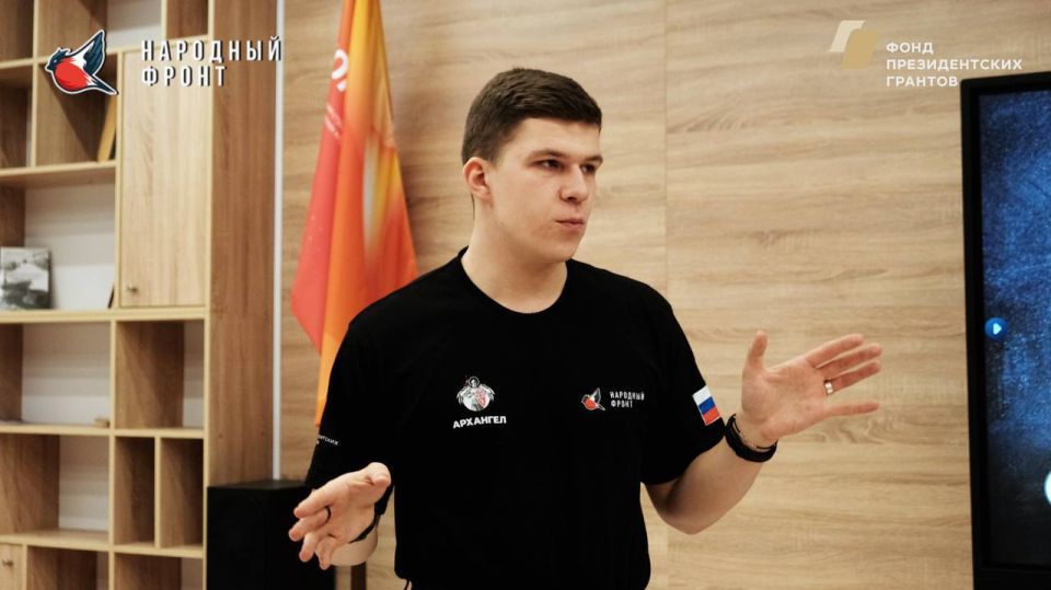 Молодёжка НФ провела курс по первой помощи для студентов ЛГУ им. В. Даля Молодёжка НФ провела курс по первой помощи для студентов ЛГУ им. В. Даля