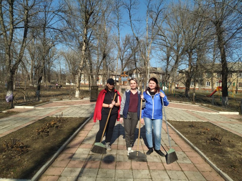 В Суходольске состоялся городской субботник В Суходольске состоялся городской субботник