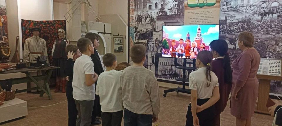 «Цветы дружбы» расцвели в Старобельском музее «Цветы дружбы» расцвели в Старобельском музее