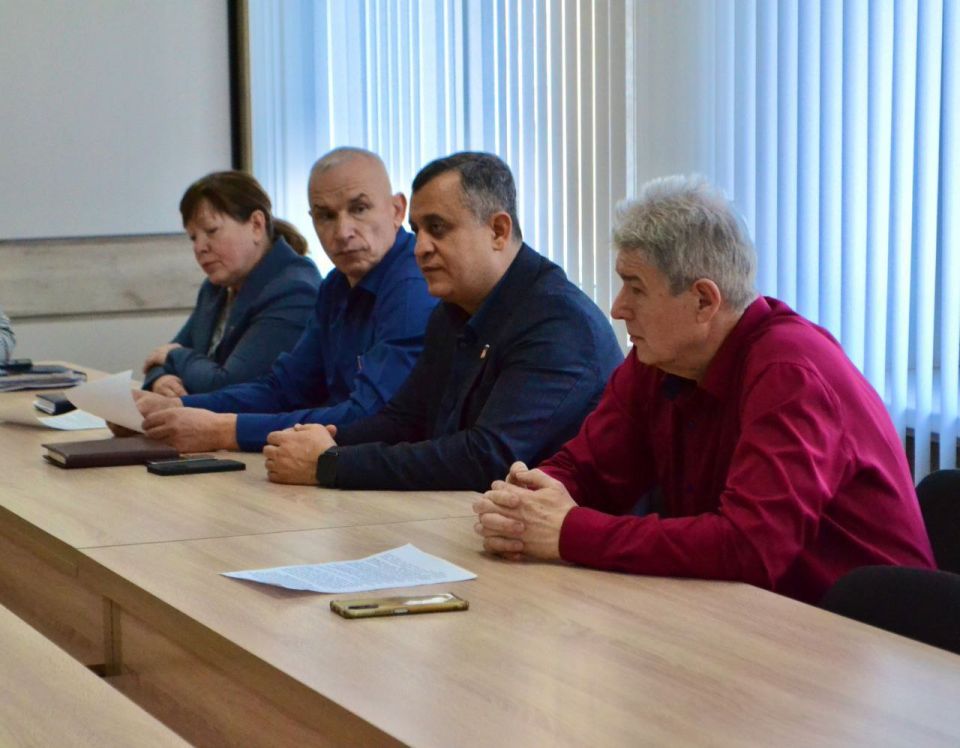 В Совете города Луганска состоялось заседание постоянных комиссий В Совете города Луганска состоялось заседание постоянных комиссий