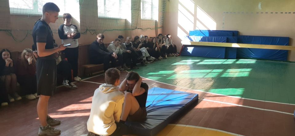Ученики Семейкинского УВК № 31 познакомились с нормами ГТО Ученики Семейкинского УВК № 31 познакомились с нормами ГТО