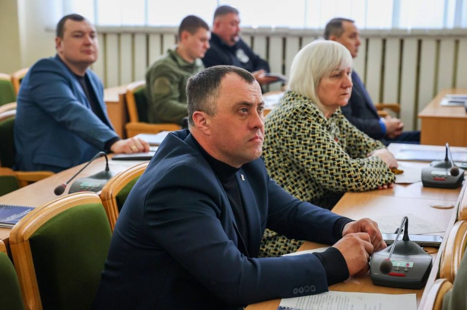 111 Сергей Чернозуб представил Народному Совету региона отчёт по итогам проделанной республиканским МВД работы за 2025 год 111 Сергей Чернозуб представил Народному Совету региона отчёт по итогам проделанной республиканским МВД работы за 2025 год