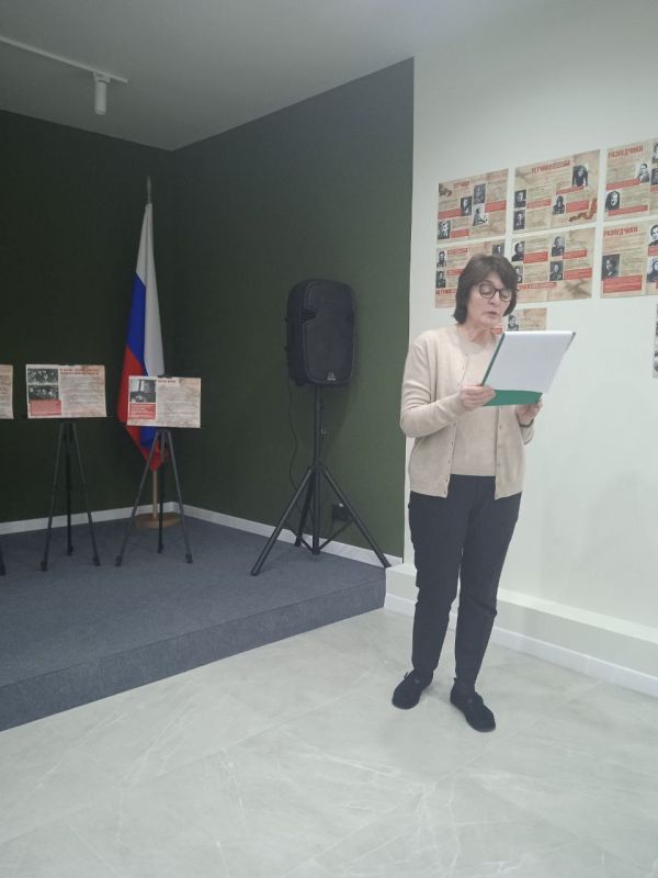 В Перевальской библиотеке прошли "Гризодубовские чтения" В Перевальской библиотеке прошли "Гризодубовские чтения"