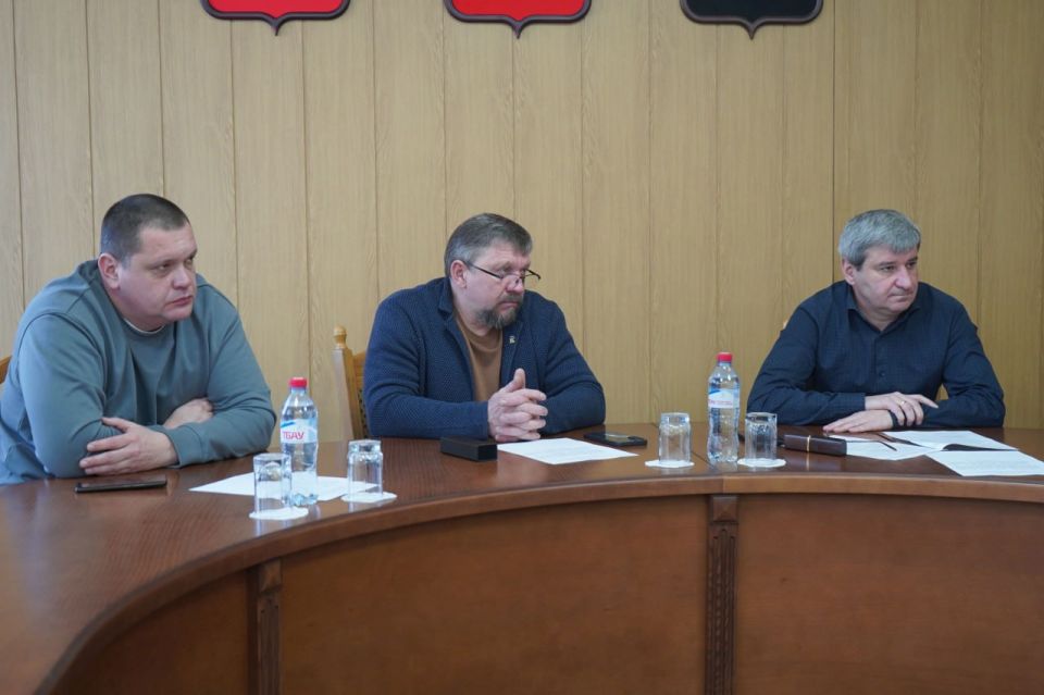 Состоялось заседание постоянной комиссии по бюджетной, финансовой, налоговой и имущественной политике Состоялось заседание постоянной комиссии по бюджетной, финансовой, налоговой и имущественной политике
