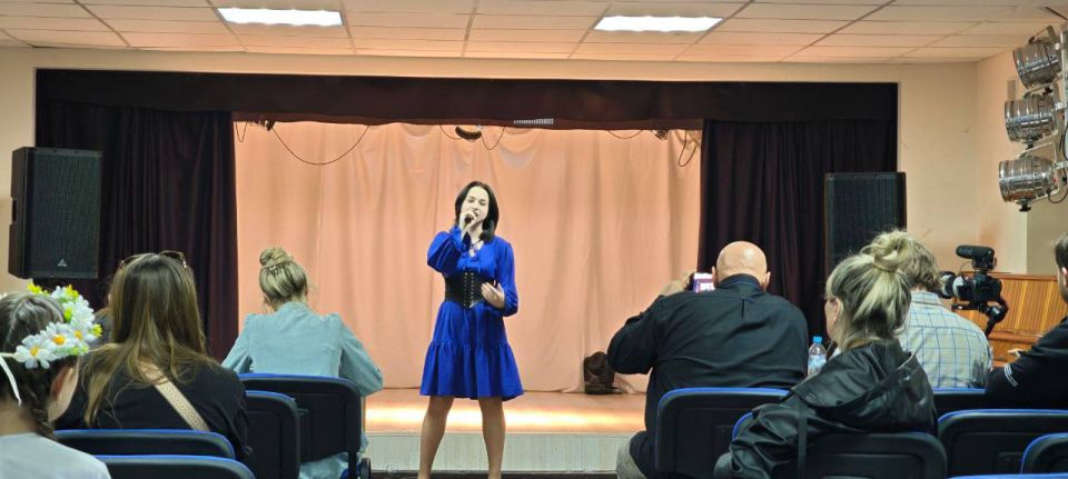Перевальские "Веснушки" зажгли на "Белом Пароходе" Перевальские "Веснушки" зажгли на "Белом Пароходе"