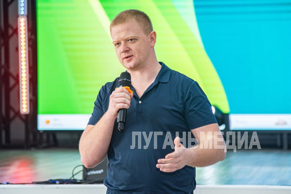 Для луганских школьников проведена лекция «Ответственность за ИТТ-преступления» Для луганских школьников проведена лекция «Ответственность за ИТТ-преступления»