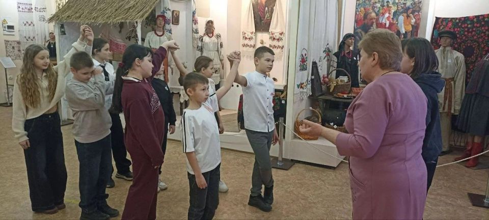 «Цветы дружбы» расцвели в Старобельском музее «Цветы дружбы» расцвели в Старобельском музее