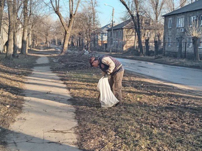 Коммунальными службами проведены работы на территории города Коммунальными службами проведены работы на территории города