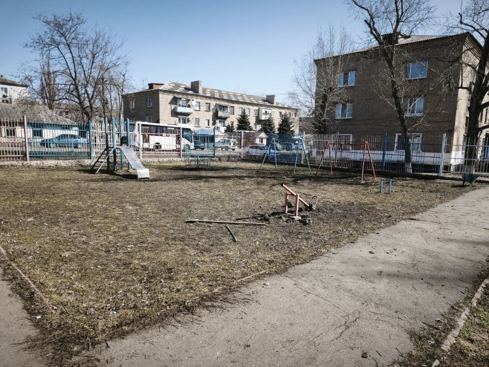 Уважаемые ровенчане!. На территории города, в рамках реализации программы ЛНР «Формирование современной городской среды на территории Луганской Народной Республики», начаты работы по проекту «Благоустройство общественной... Уважаемые ровенчане!. На территории города, в рамках реализации программы ЛНР «Формирование современной городской среды на территории Луганской Народной Республики», начаты работы по проекту «Благоустройство общественной...