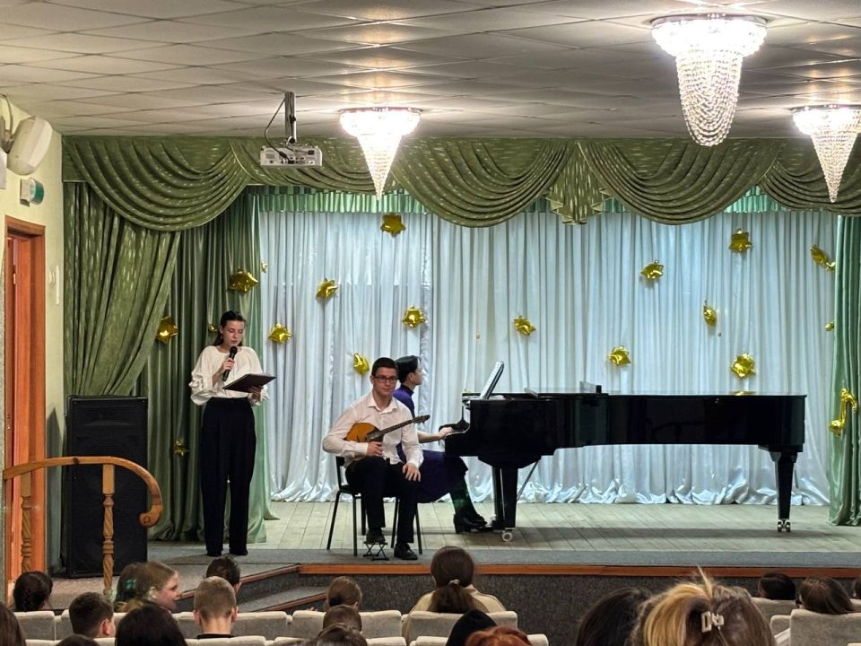 В Перевальской детской школе искусств состоялся музыкальный вечер В Перевальской детской школе искусств состоялся музыкальный вечер