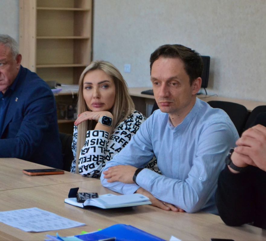 В Совете города Луганска состоялось заседание постоянных комиссий В Совете города Луганска состоялось заседание постоянных комиссий