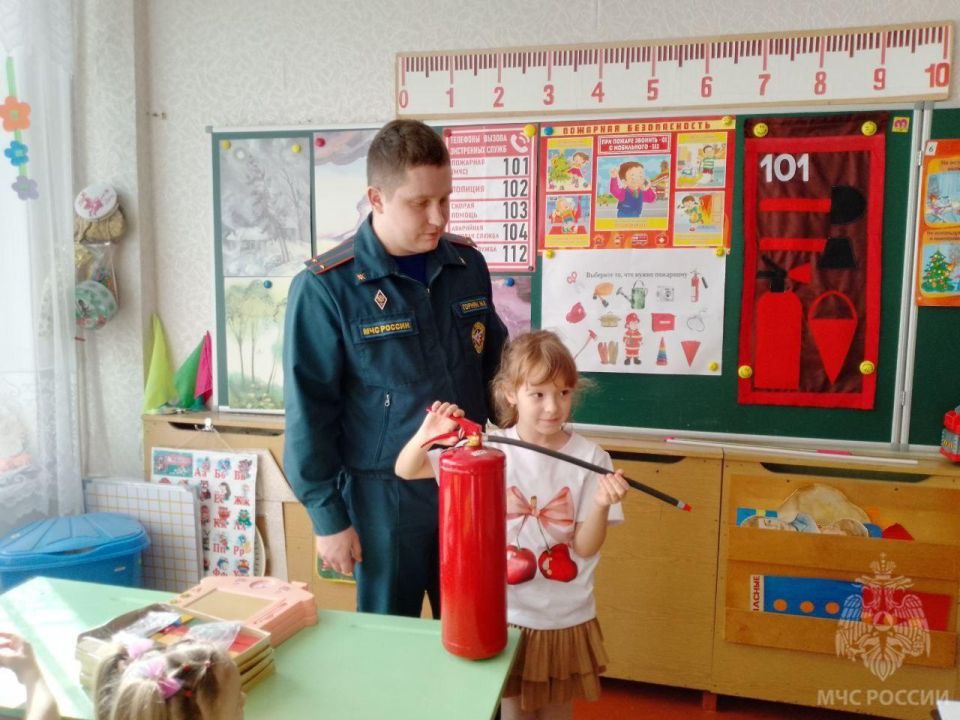 Чем раньше начать обучать основам безопасности, тем меньше пожаров произойдет в будущем Чем раньше начать обучать основам безопасности, тем меньше пожаров произойдет в будущем