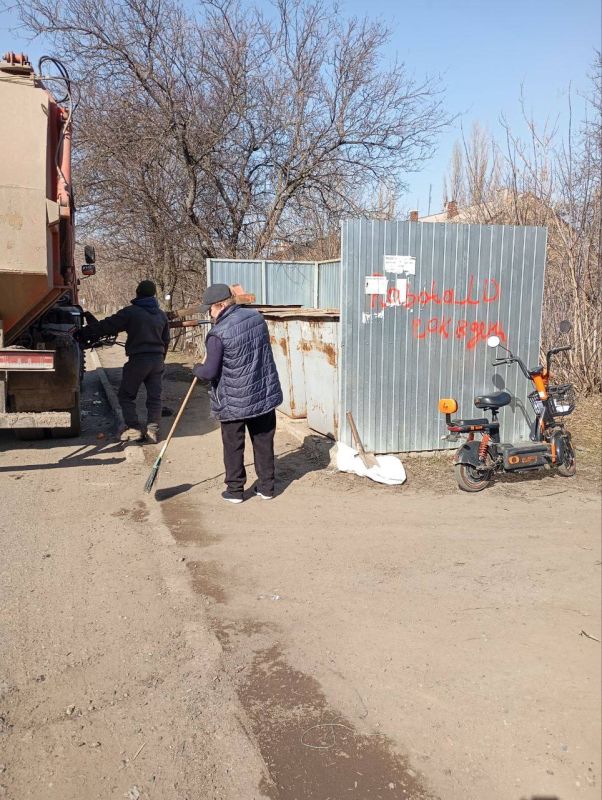 Рабочие будни коммунальных служб: чистота, порядок и безопасность Рабочие будни коммунальных служб: чистота, порядок и безопасность