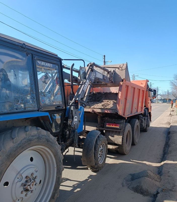 Коммунальными службами проведены работы на территории города Коммунальными службами проведены работы на территории города