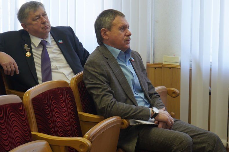 В Свердловском округе обсудили реорганизацию образовательных учреждений: создание укрупненных образовательных организаций В Свердловском округе обсудили реорганизацию образовательных учреждений: создание укрупненных образовательных организаций