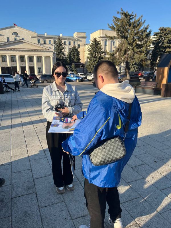 Весенняя акция ЛДПР. Молодёжная организация ЛДПР продолжает весеннюю акцию, посвящённую Международному женскому дню и началу весны Весенняя акция ЛДПР. Молодёжная организация ЛДПР продолжает весеннюю акцию, посвящённую Международному женскому дню и началу весны