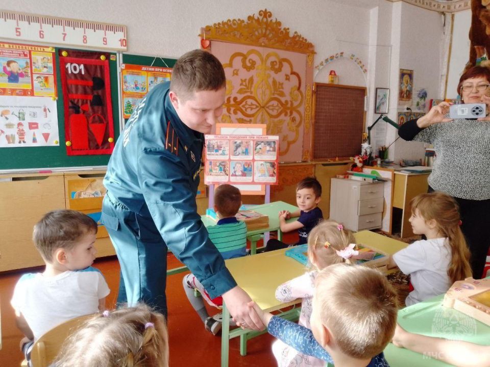 Чем раньше начать обучать основам безопасности, тем меньше пожаров произойдет в будущем Чем раньше начать обучать основам безопасности, тем меньше пожаров произойдет в будущем