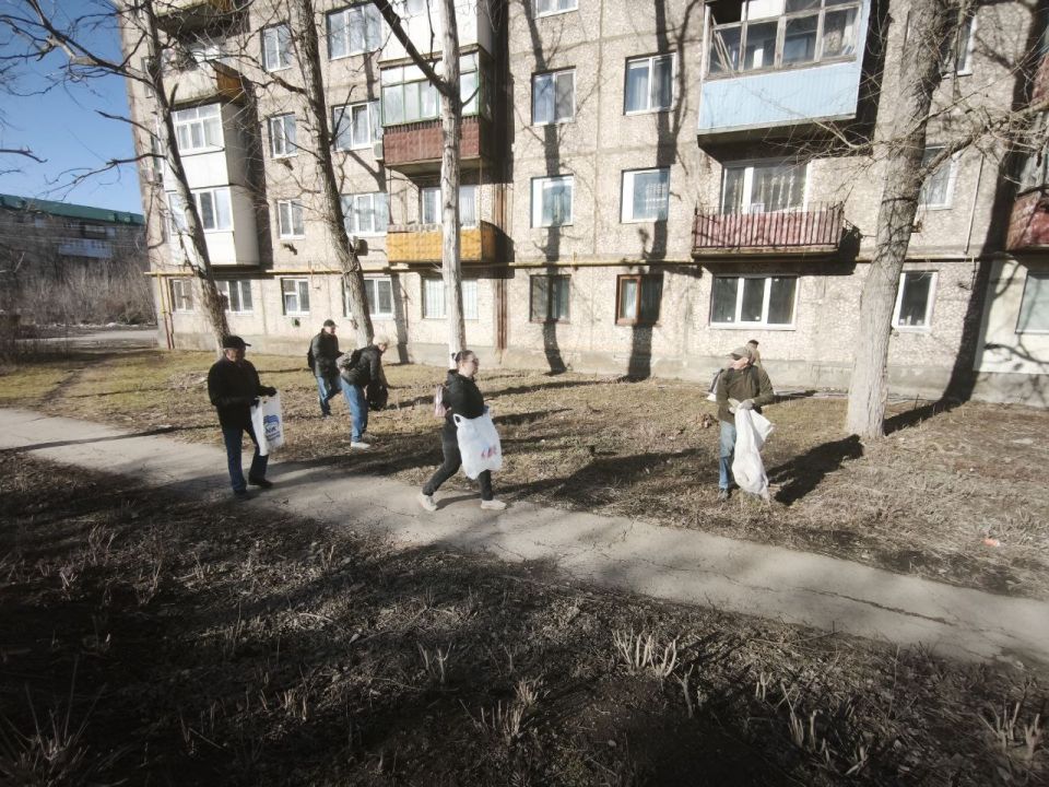 Весна — время не только обновления природы, но и время наводить порядок в родном городе Весна — время не только обновления природы, но и время наводить порядок в родном городе