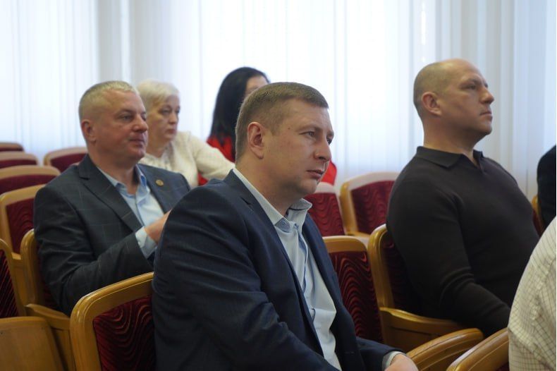 В Свердловском округе обсудили реорганизацию образовательных учреждений: создание укрупненных образовательных организаций В Свердловском округе обсудили реорганизацию образовательных учреждений: создание укрупненных образовательных организаций