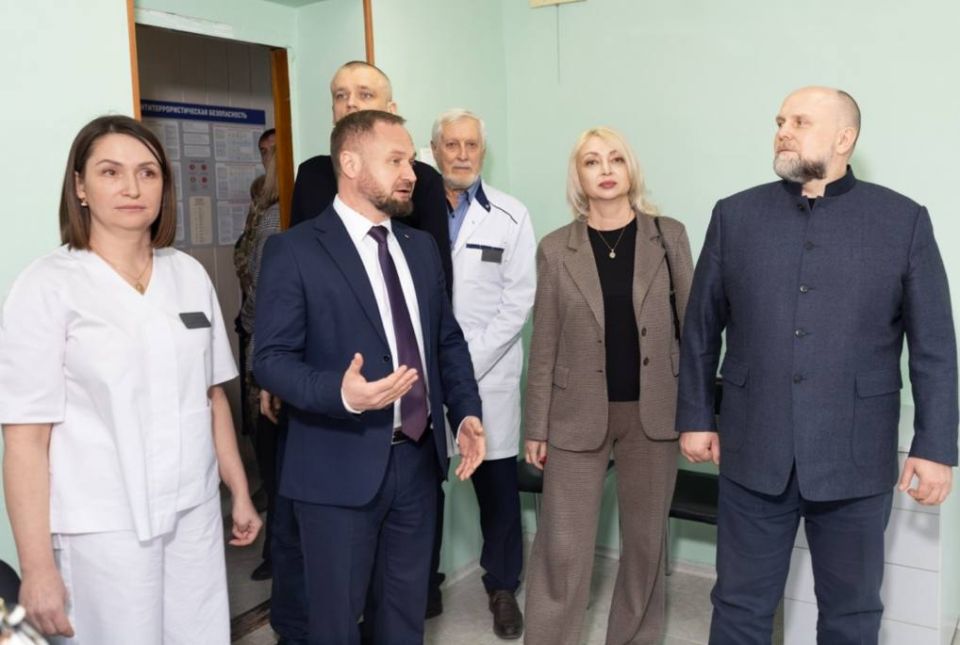 Наталия Пащенко: Развитие здравоохранения ЛНР: Республику посетила делегация Министерства здравоохранения РФ и ФОМС Наталия Пащенко: Развитие здравоохранения ЛНР: Республику посетила делегация Министерства здравоохранения РФ и ФОМС