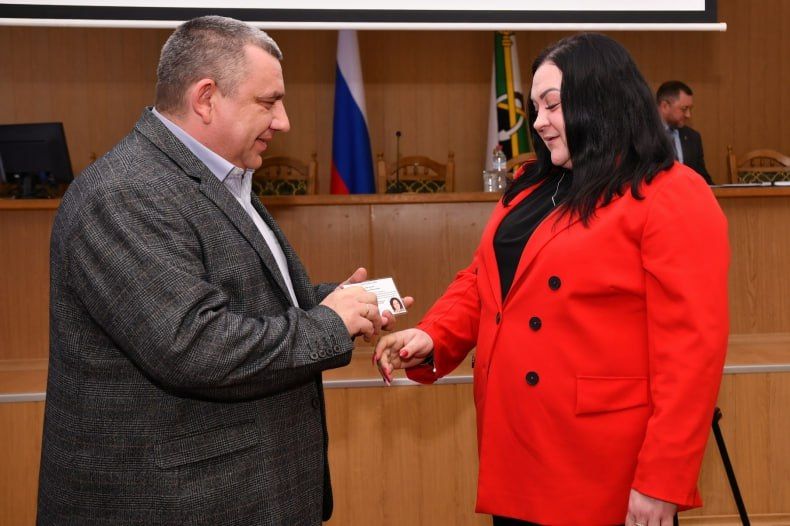 Состоялось 43-е заседание Совета депутатов Свердловского муниципального округа Состоялось 43-е заседание Совета депутатов Свердловского муниципального округа