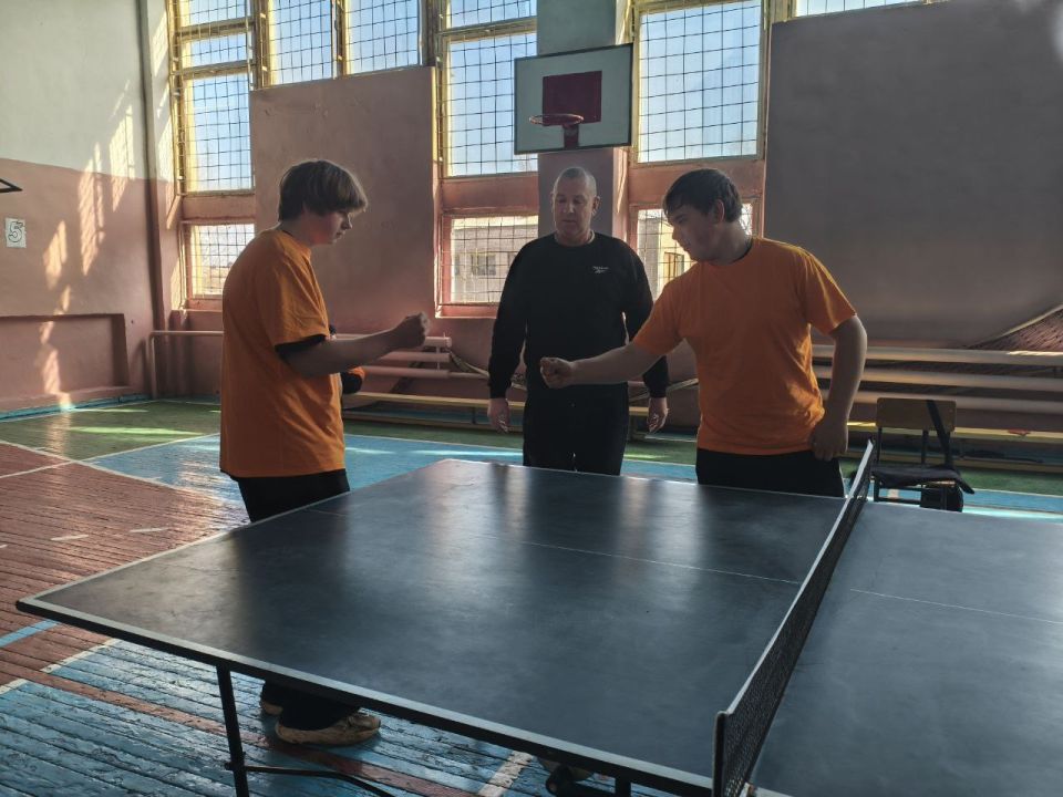 В Лутугинском колледже прошел турнир по настольному теннису «Быстрая ракетка» В Лутугинском колледже прошел турнир по настольному теннису «Быстрая ракетка»