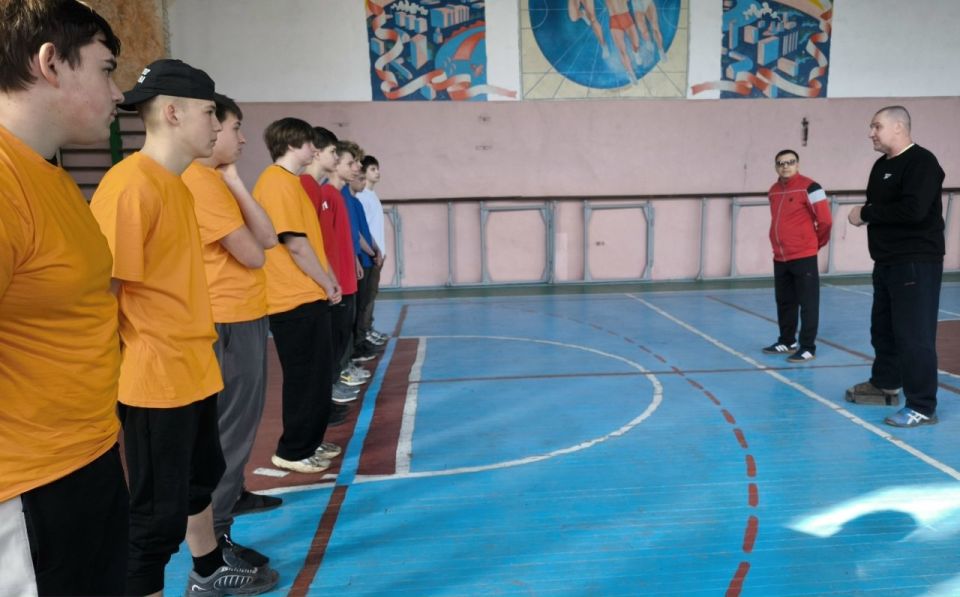 В Лутугинском колледже прошел турнир по настольному теннису «Быстрая ракетка» В Лутугинском колледже прошел турнир по настольному теннису «Быстрая ракетка»