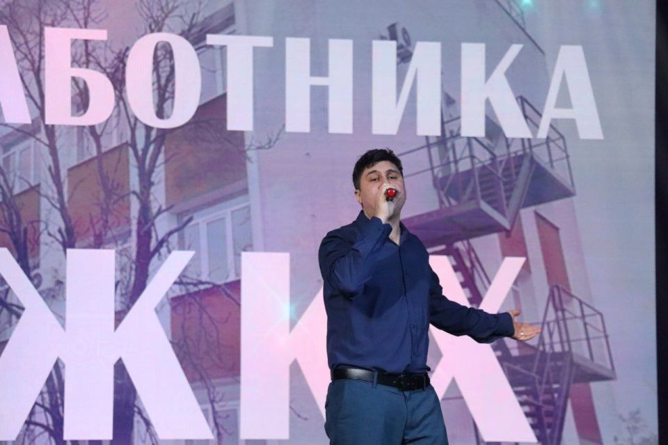 Яна Сылкина: Сегодня чествовали тех, кто ежедневным кропотливым честным трудом обеспечивает комфортную жизнь каждого из нас Яна Сылкина: Сегодня чествовали тех, кто ежедневным кропотливым честным трудом обеспечивает комфортную жизнь каждого из нас