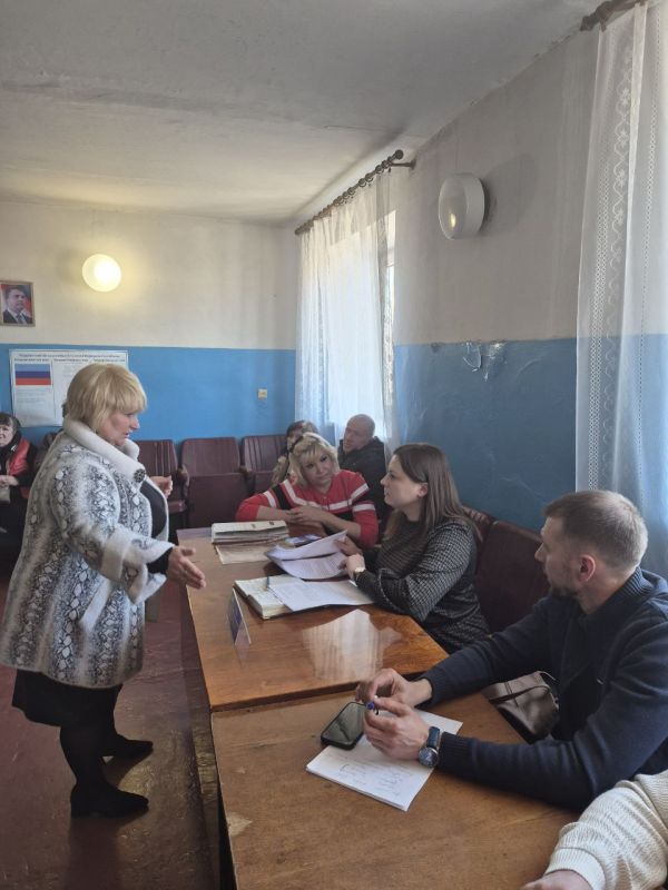Галина Дуброва: В рамках Всероссийского приема граждан ЛДПР провела встречу в селе Шелковая Протока Лутугинского муниципалитета Галина Дуброва: В рамках Всероссийского приема граждан ЛДПР провела встречу в селе Шелковая Протока Лутугинского муниципалитета