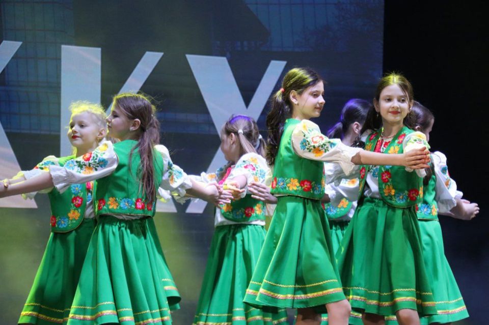 Яна Сылкина: Сегодня чествовали тех, кто ежедневным кропотливым честным трудом обеспечивает комфортную жизнь каждого из нас Яна Сылкина: Сегодня чествовали тех, кто ежедневным кропотливым честным трудом обеспечивает комфортную жизнь каждого из нас