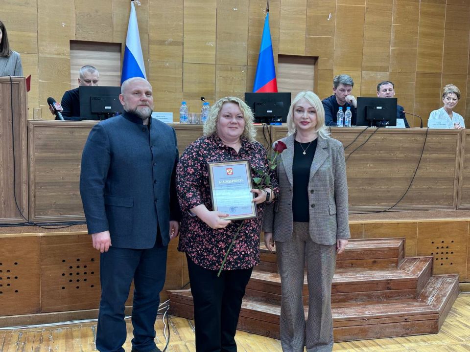 Наталия Пащенко: В Луганске состоялось торжественное награждение медицинских работников Республики Наталия Пащенко: В Луганске состоялось торжественное награждение медицинских работников Республики