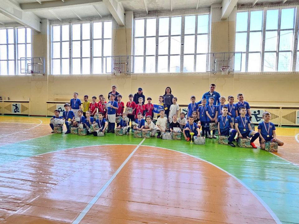 В Перевальске прошёл детский футбольный турнир «Весёлые старты» В Перевальске прошёл детский футбольный турнир «Весёлые старты»