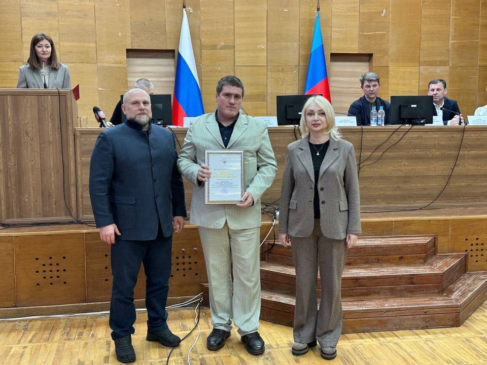 Наталия Пащенко: В Луганске состоялось торжественное награждение медицинских работников Республики Наталия Пащенко: В Луганске состоялось торжественное награждение медицинских работников Республики