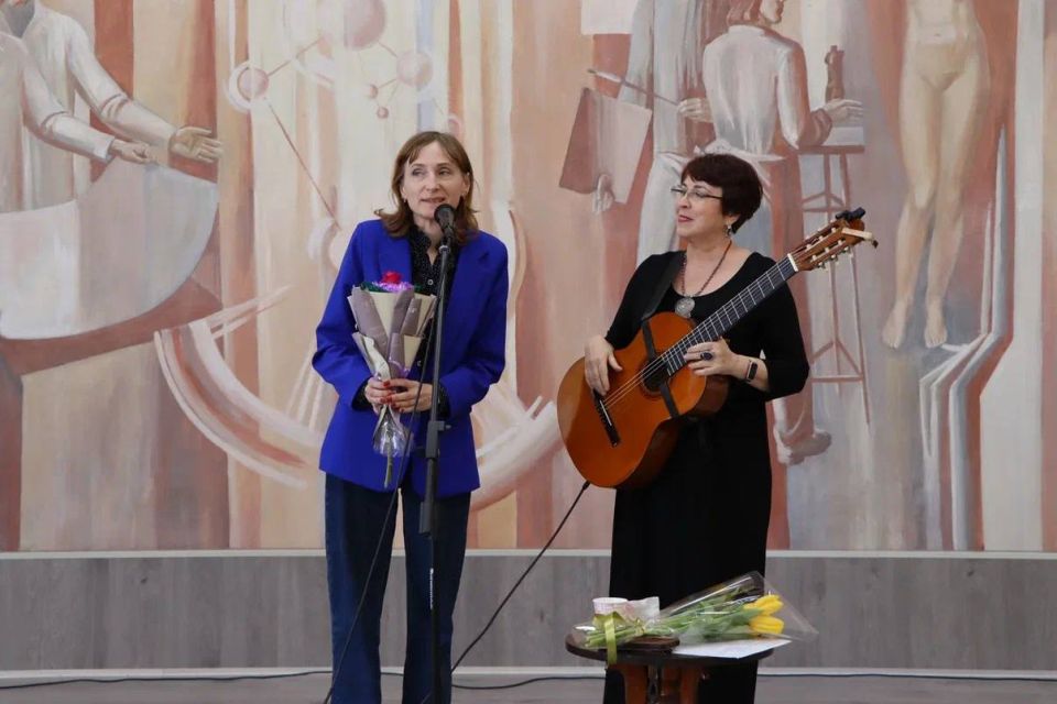 «33 строки о любви»: как это было в Луганской Горьковке «33 строки о любви»: как это было в Луганской Горьковке
