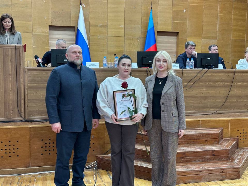 Наталия Пащенко: В Луганске состоялось торжественное награждение медицинских работников Республики Наталия Пащенко: В Луганске состоялось торжественное награждение медицинских работников Республики