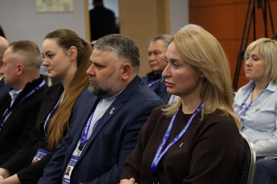 Делегация из ЛНР приняла участие в окружном форуме Единой России «Есть результат!» в Ростове Делегация из ЛНР приняла участие в окружном форуме Единой России «Есть результат!» в Ростове