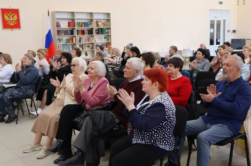 «33 строки о любви»: как это было в Луганской Горьковке «33 строки о любви»: как это было в Луганской Горьковке