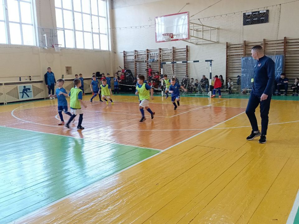 В Перевальске прошёл детский футбольный турнир «Весёлые старты» В Перевальске прошёл детский футбольный турнир «Весёлые старты»