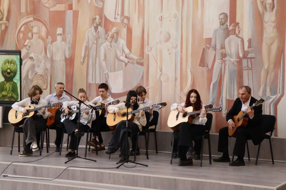 Керамика, в которую влюбляешься: открытие выставки «Луганская игрушка» Керамика, в которую влюбляешься: открытие выставки «Луганская игрушка»