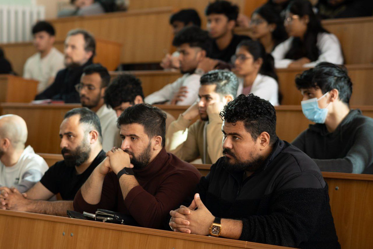 111Представитель республиканского МВД принял участие во встрече с иностранными студентами медуниверситета 111Представитель республиканского МВД принял участие во встрече с иностранными студентами медуниверситета