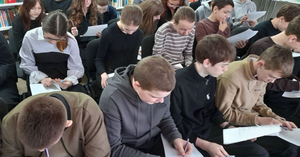 Основы школьного этикета для учащихся Марковской гимназии Основы школьного этикета для учащихся Марковской гимназии