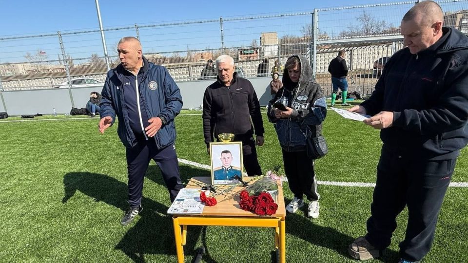 На ФОКОТе г.Лутугино состоялось физкультурное мероприятие по футболу, посвящённое светлой памяти Вячеслава Лымаря На ФОКОТе г.Лутугино состоялось физкультурное мероприятие по футболу, посвящённое светлой памяти Вячеслава Лымаря