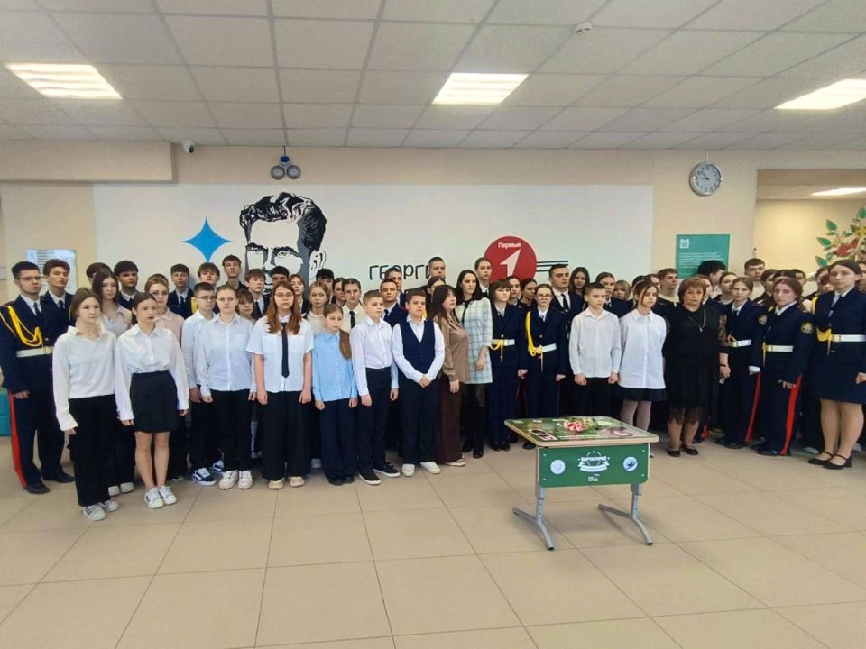 Сегодня в школе имени лётчика-космонавта Г.Т. Берегового состоялось торжественное открытие «Парты Героя» в честь советской лётчицы Валентины Степановны Гризодубовой Сегодня в школе имени лётчика-космонавта Г.Т. Берегового состоялось торжественное открытие «Парты Героя» в честь советской лётчицы Валентины Степановны Гризодубовой