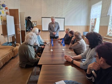 Разговор по делу: врачи и «серебряные» студенты обсудили здоровье без суеты