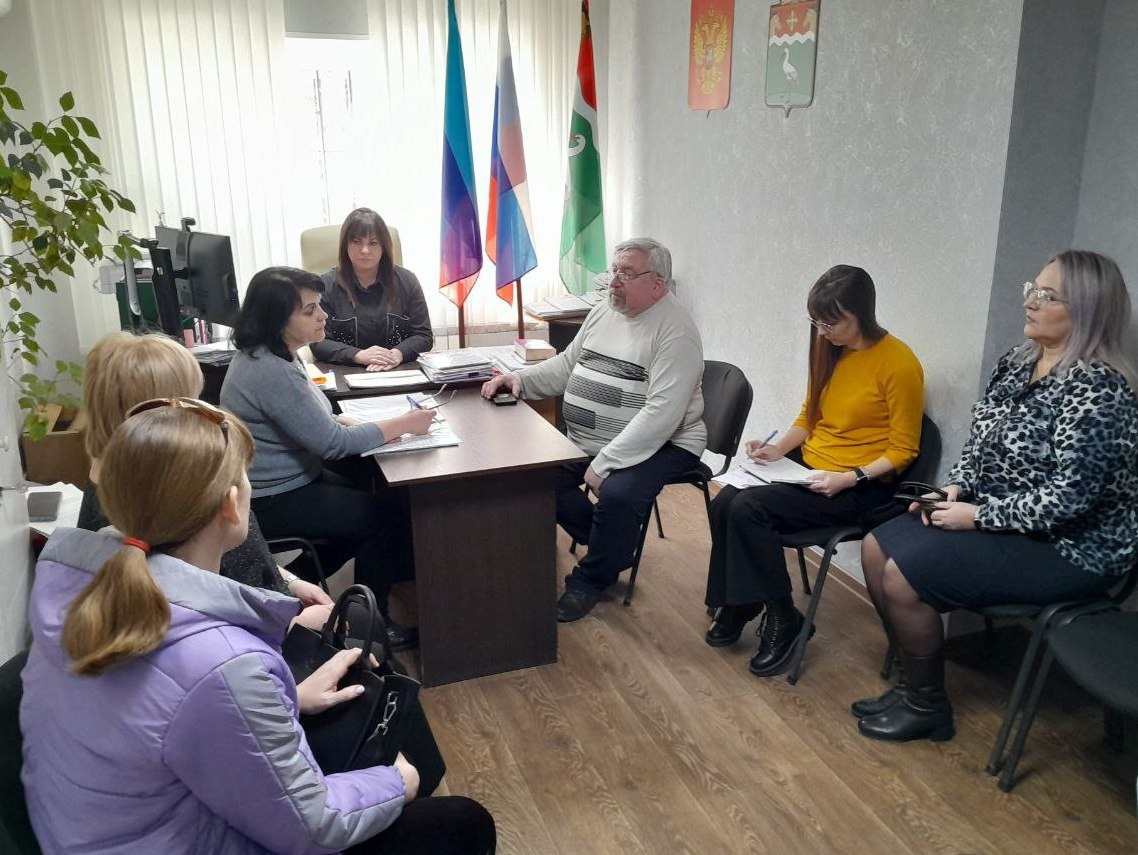 В Беловодске прошло заседание комиссии по оказанию социальной помощи на основании социального контракта
