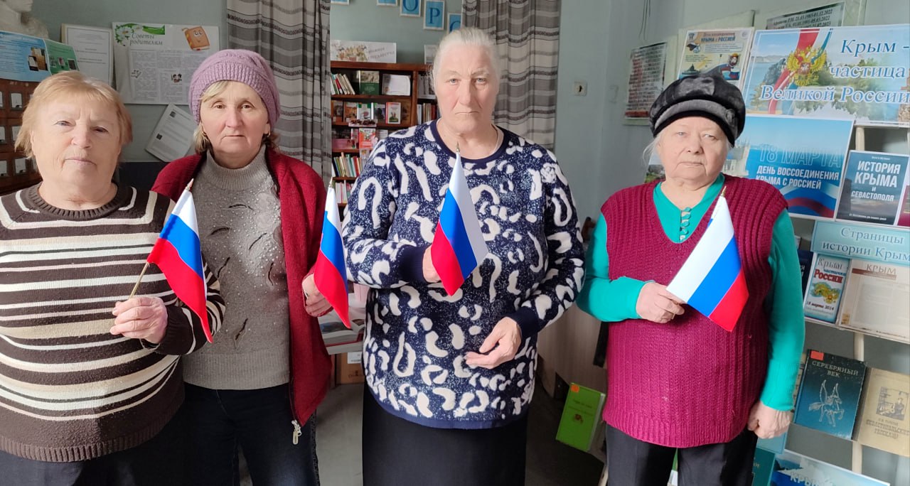 В Лозовской библиотеке прошло историческое досье "Возвращение в родную гавань" В Лозовской библиотеке прошло историческое досье "Возвращение в родную гавань"