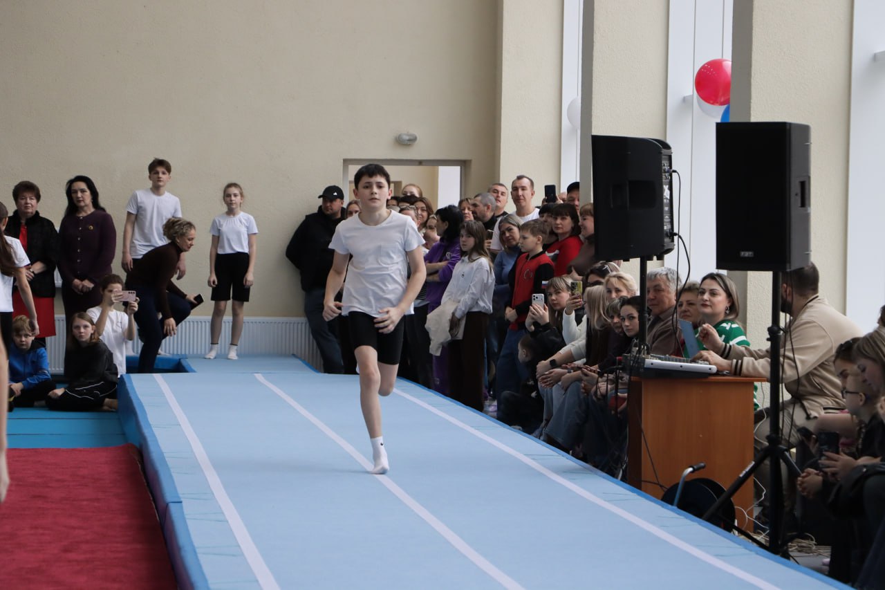 Наталия Жулинская: Сегодня в спортивной школе № 2 открыли после ремонта зал спортивной акробатики Наталия Жулинская: Сегодня в спортивной школе № 2 открыли после ремонта зал спортивной акробатики